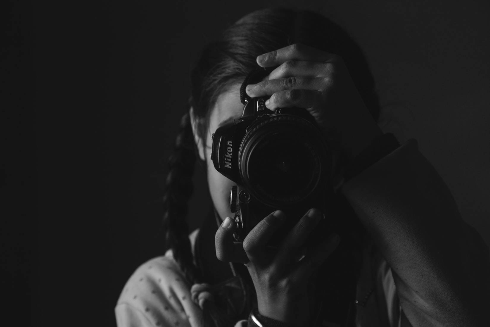 Πώς να βάλετε ένα μικρό παιδί στον κόσμο της φωτογραφίας